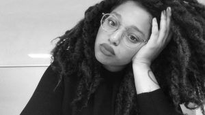 Thumbnail voor Misha: 'Als zwarte vrouw houd ik er rekening mee dat veel mannen mij niet zien staan'