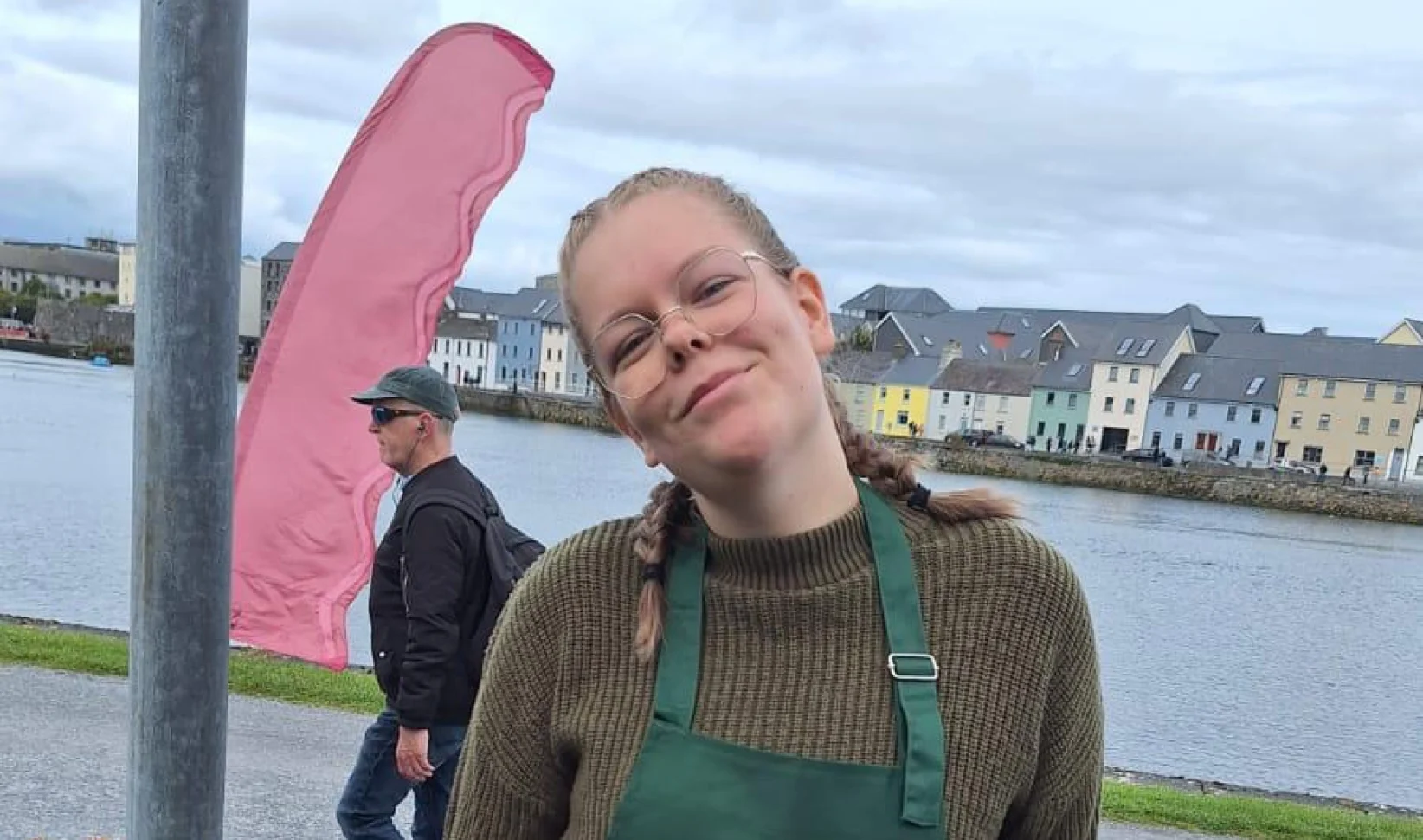 Lotte is Nederlands kampioen oestersteken: 'Ik lust ze wel, maar ben geen mega fan'